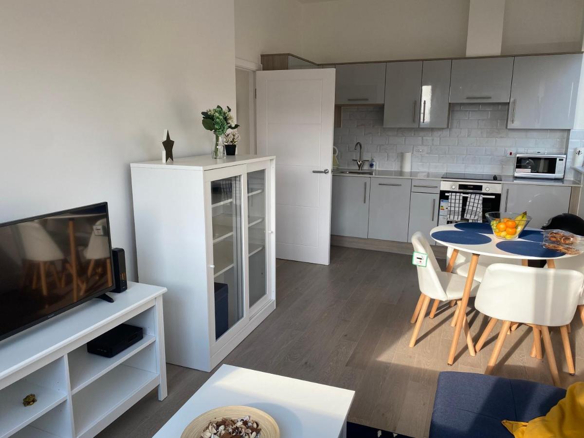Central Location, Parking, Wi-Fi, Modern Apartment Milton Keynes Dış mekan fotoğraf